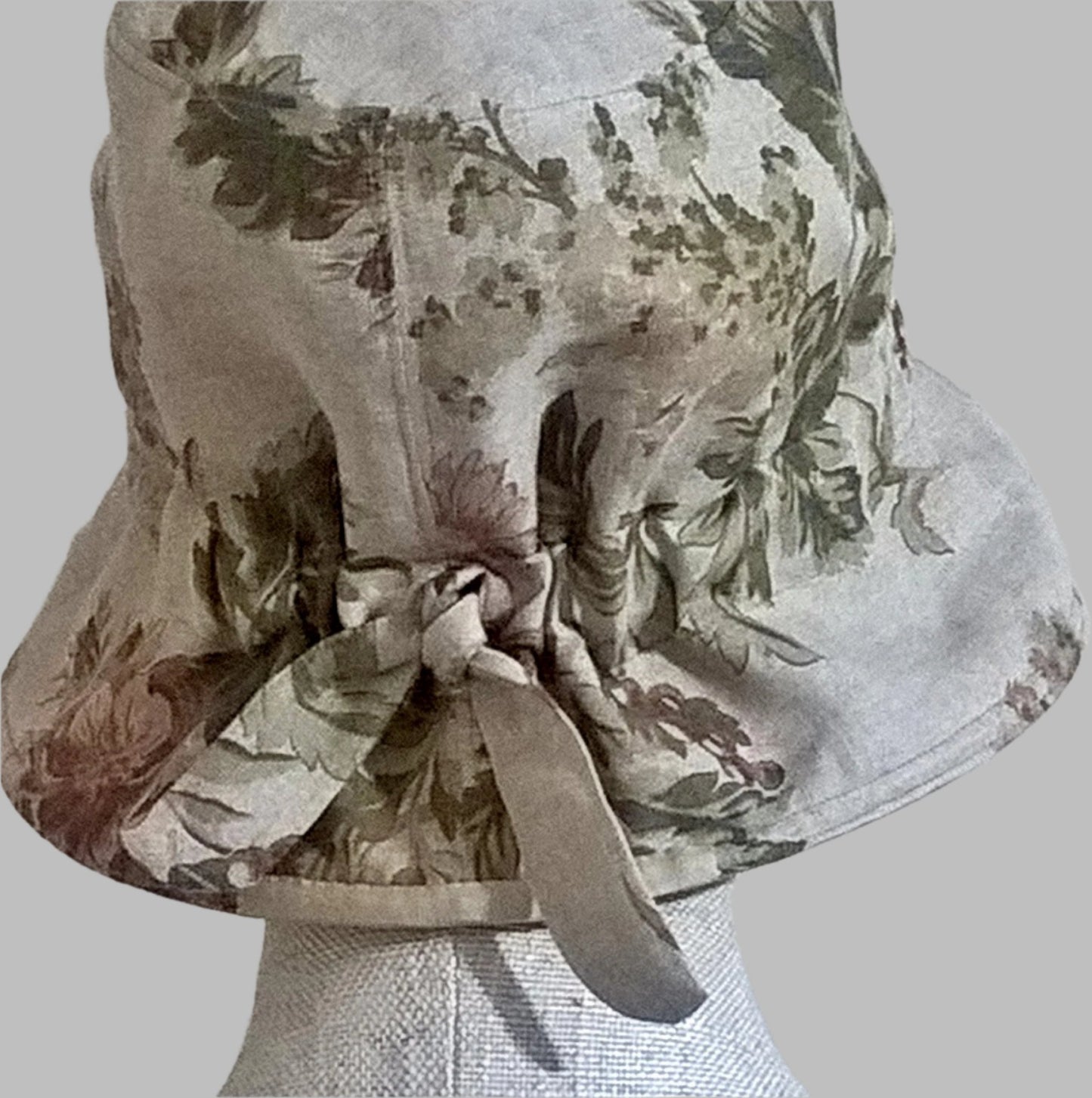 Linen Bucket Hat in vintage floral with adjustable tie