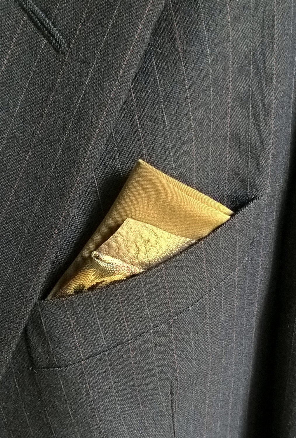 Green Pocket Square with Animal Print, Mens Fashion Pre Folded Suit Accessories
