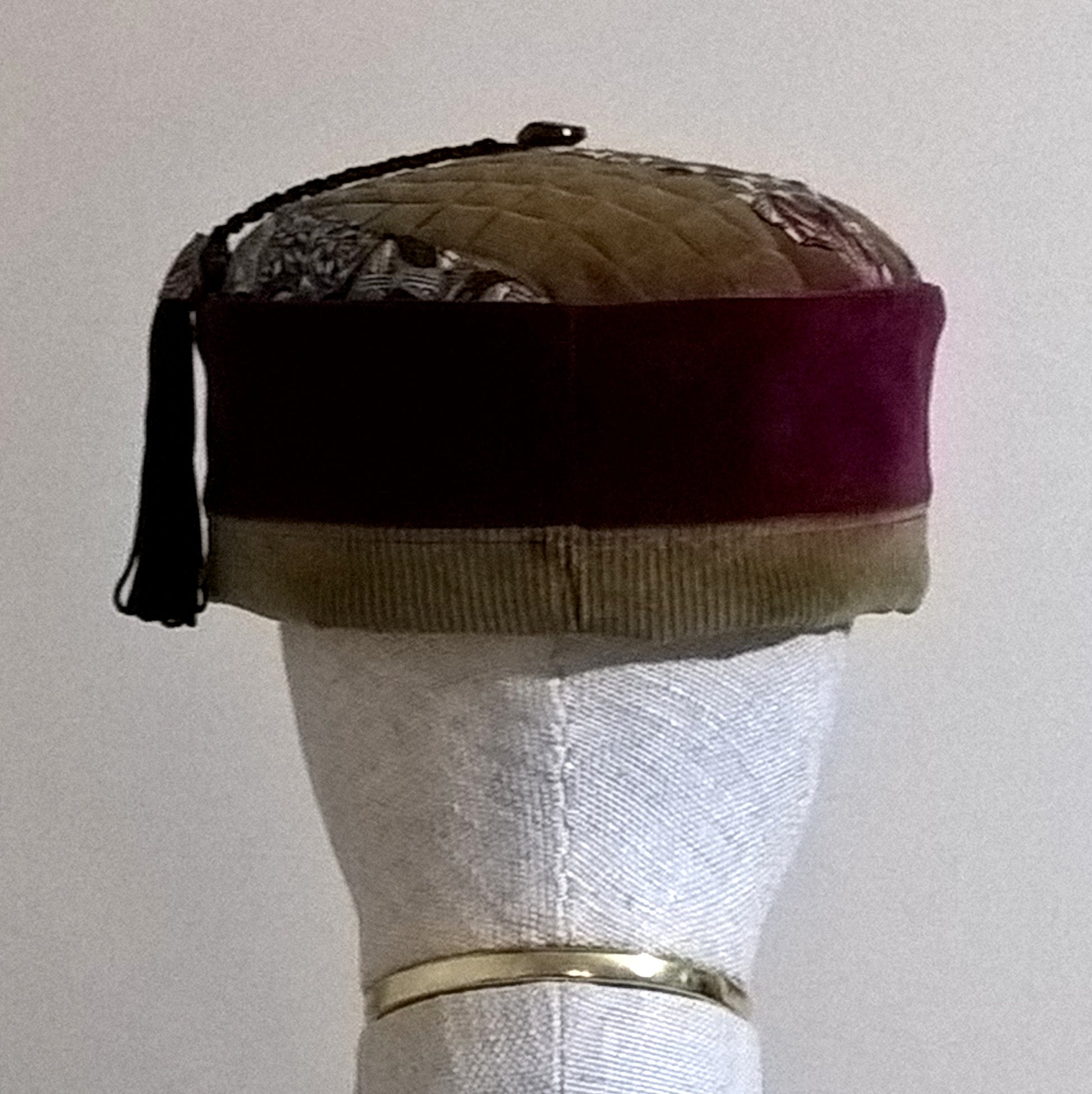 Back view of burgundy velvet tassel smoking cap 