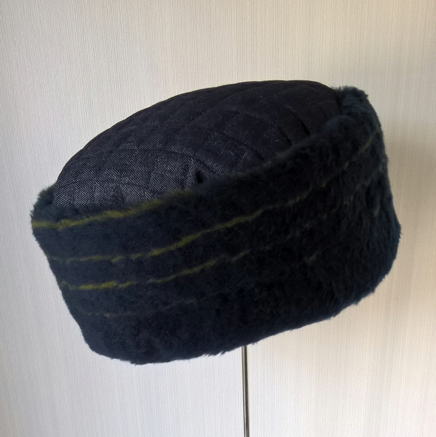 Brimless cap in blue denim and wool fur
