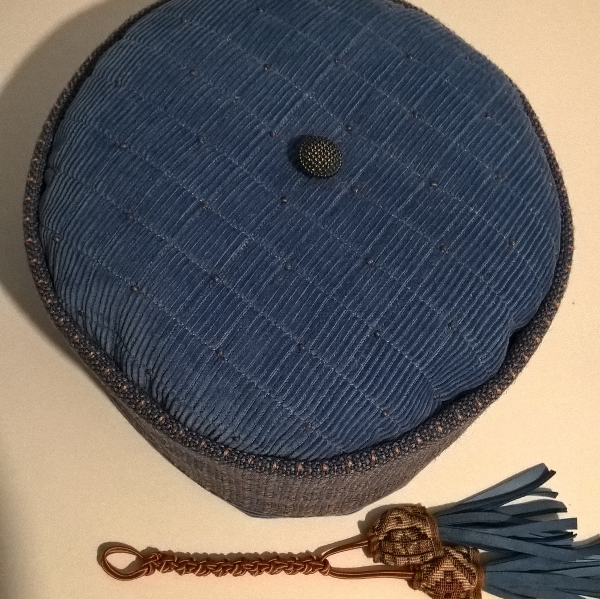 Corduroy smoking cap with removable tassel