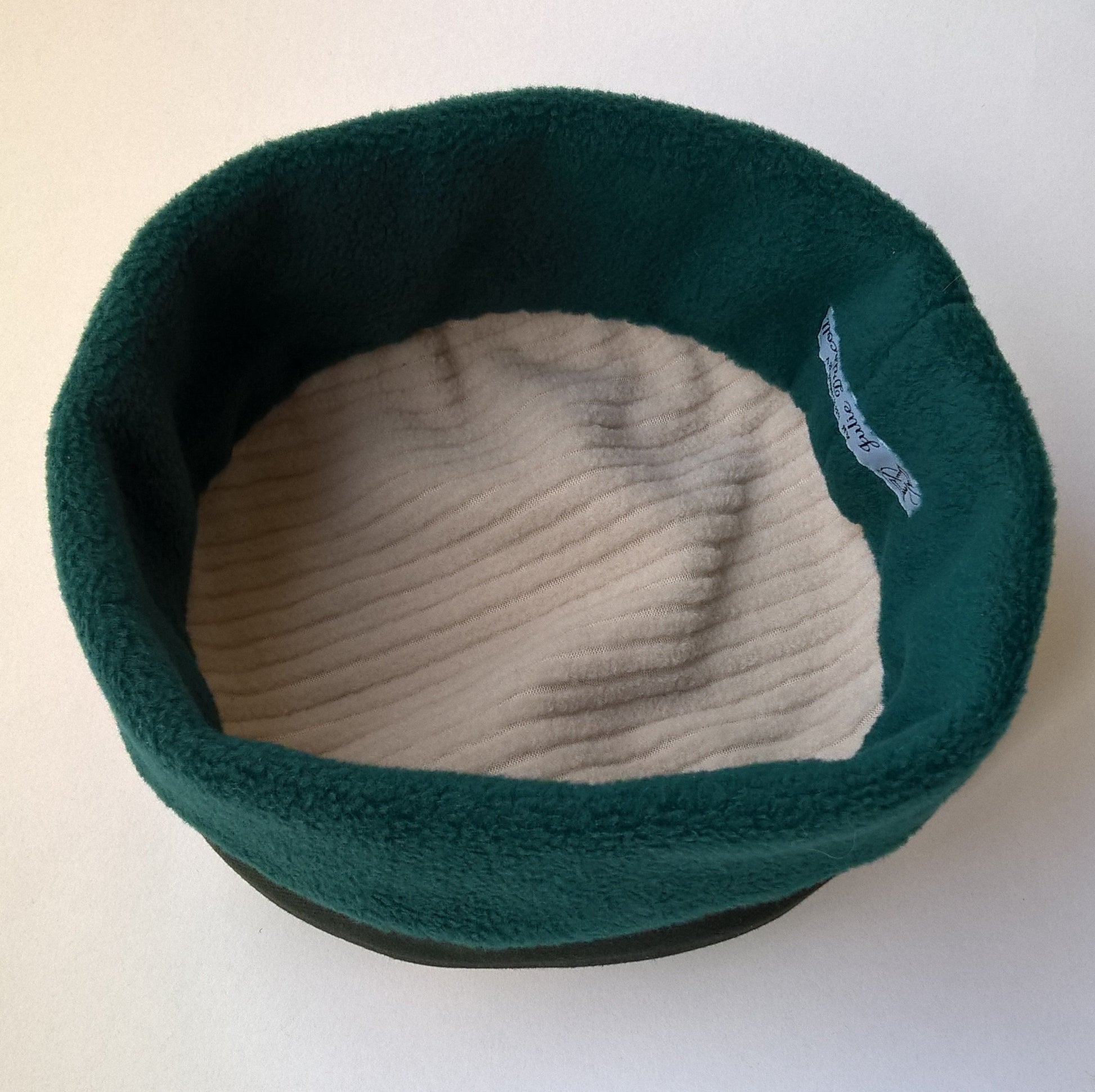 Fleece lining of pillbox cap