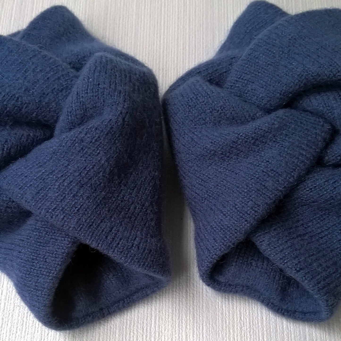 A double layer of cashmere make these wrist warmers extra warm